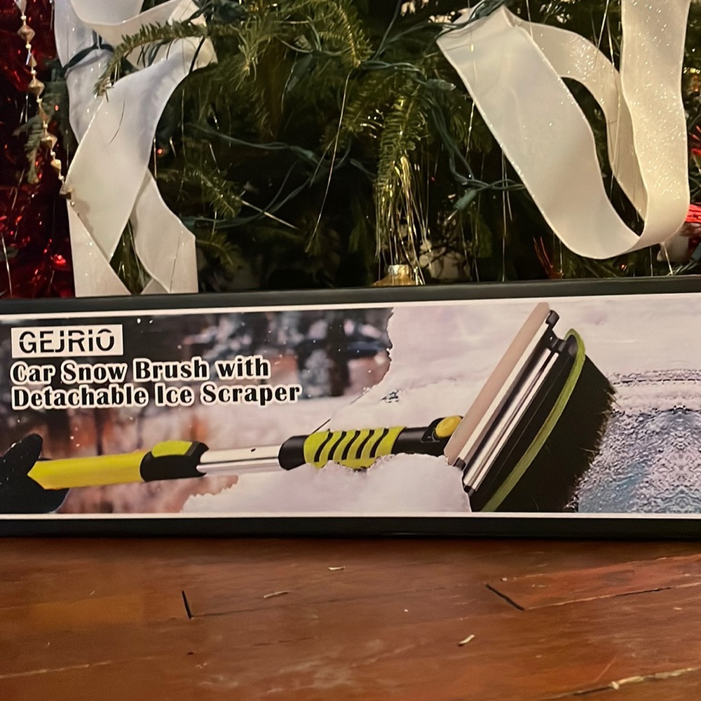 Car Snow Brush with Detachable Ice Scraper